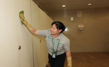 优秀物业保洁员工事迹材料范文5篇