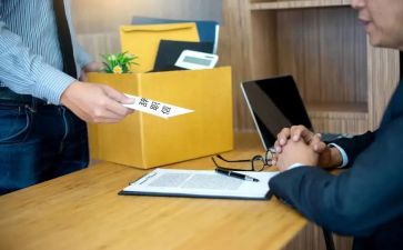 会计的辞职报告5篇