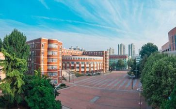 高校教师年终述职报告7篇