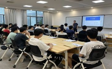 保险公司讲师工作总结6篇