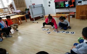 小班幼儿数学活动教案8篇