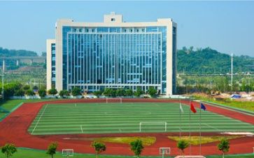 学校军训心得体会200字7篇
