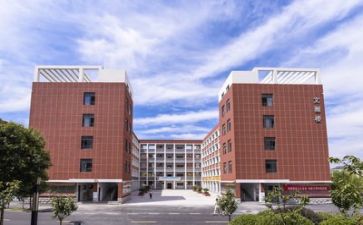 学校生活部工作总结7篇