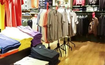 小小班叠衣服教案7篇